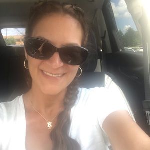 Meet your Posher, Carrie